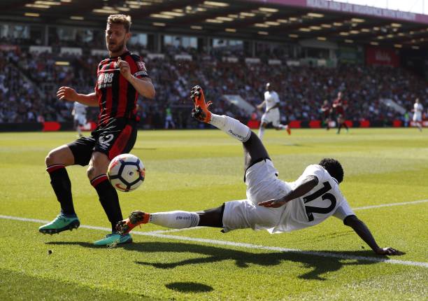 在足球比赛 在足球比赛