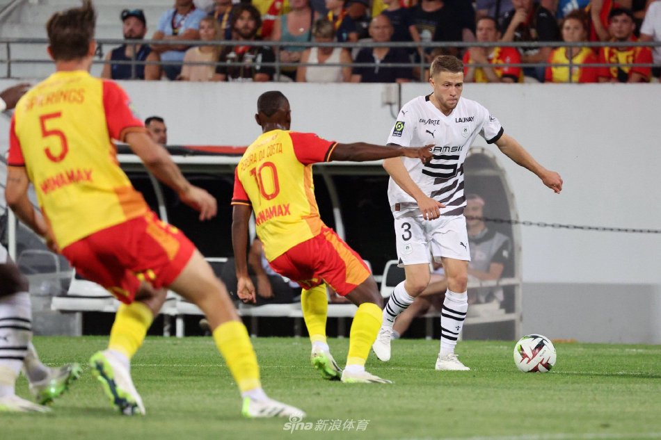 界奉上了一 界奉上了一